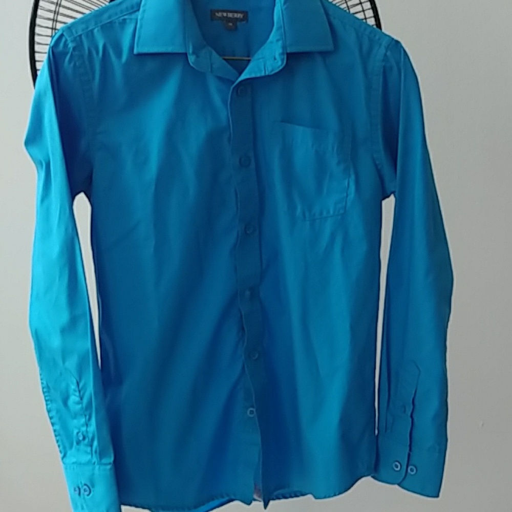 Button up shirt - Picture 2 of 2
